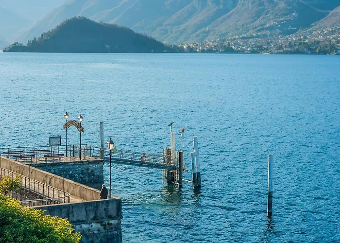 Domus Elena Lakeview *