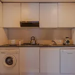 Domus Elena Lakeview Apartment *