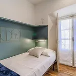 Domus Elena Lakeview Apartment