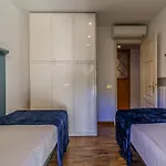Domus Elena Lakeview Apartment