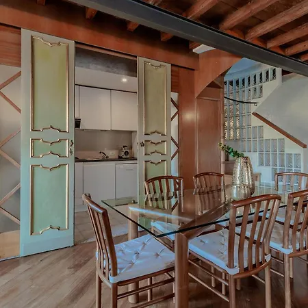 아파트 Domus Elena Lakeview *