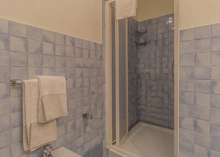 Domus Elena Lakeview דירה בלאג'יו